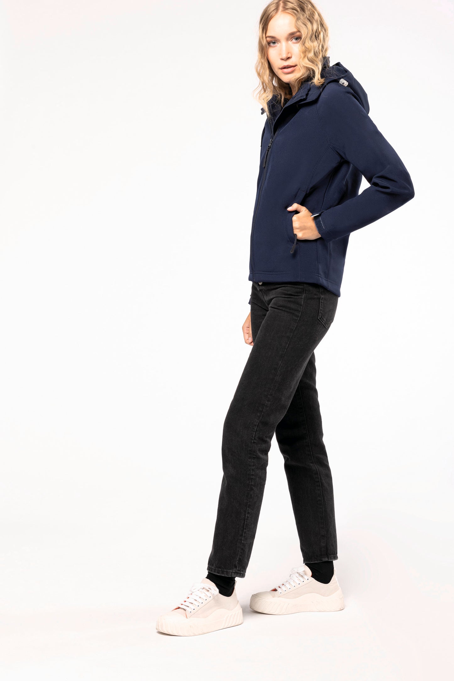 Dames softshell jas met afneembare capuchon