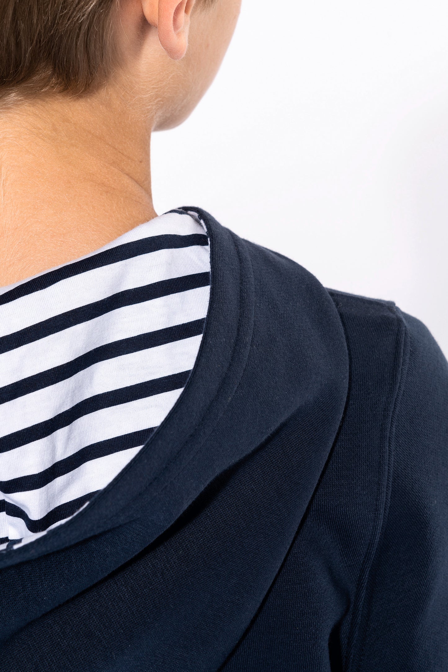 Unisex kindersweater met contrasterende capuchon met motief