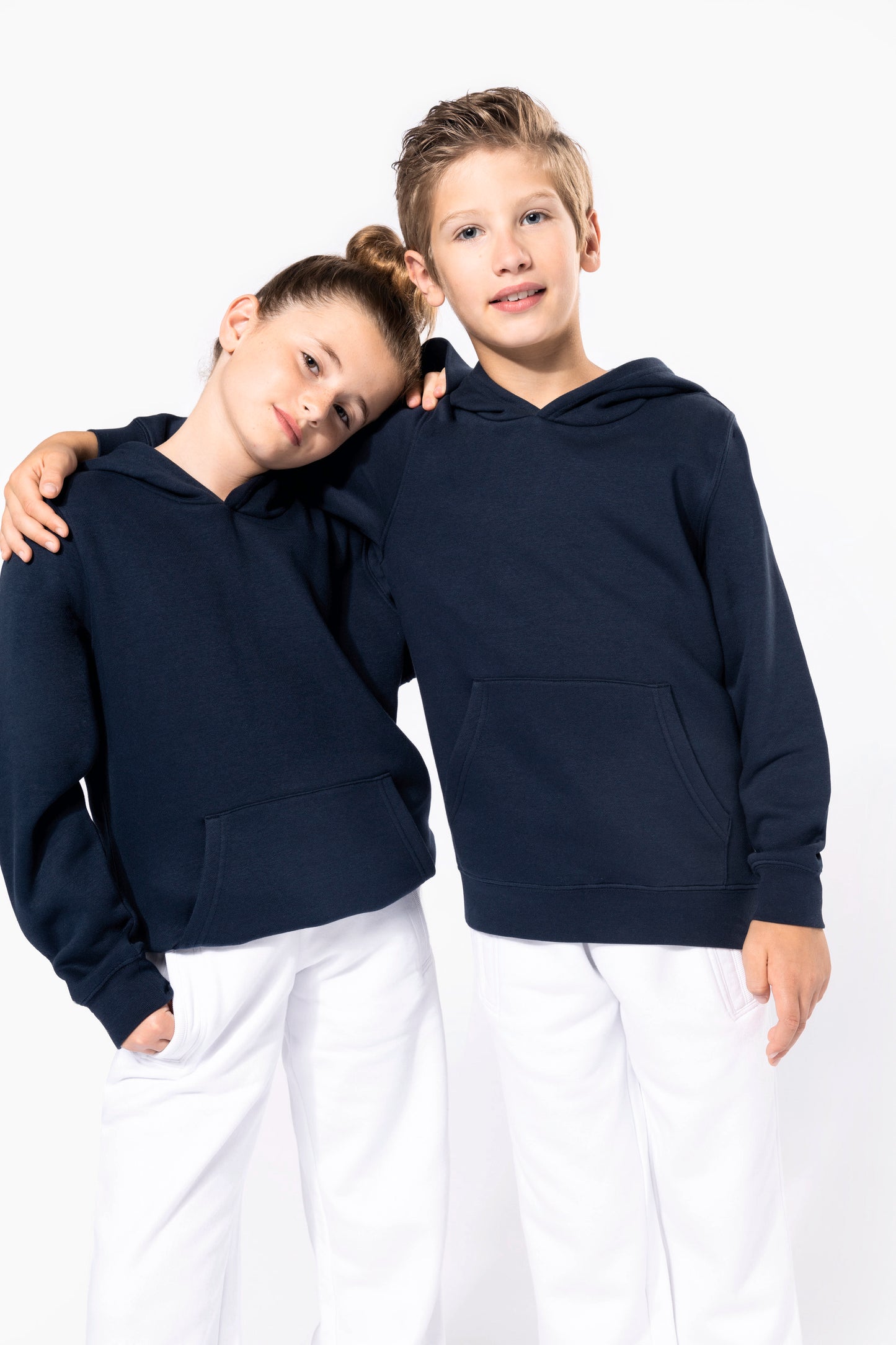 Unisex kindersweater met contrasterende capuchon met motief