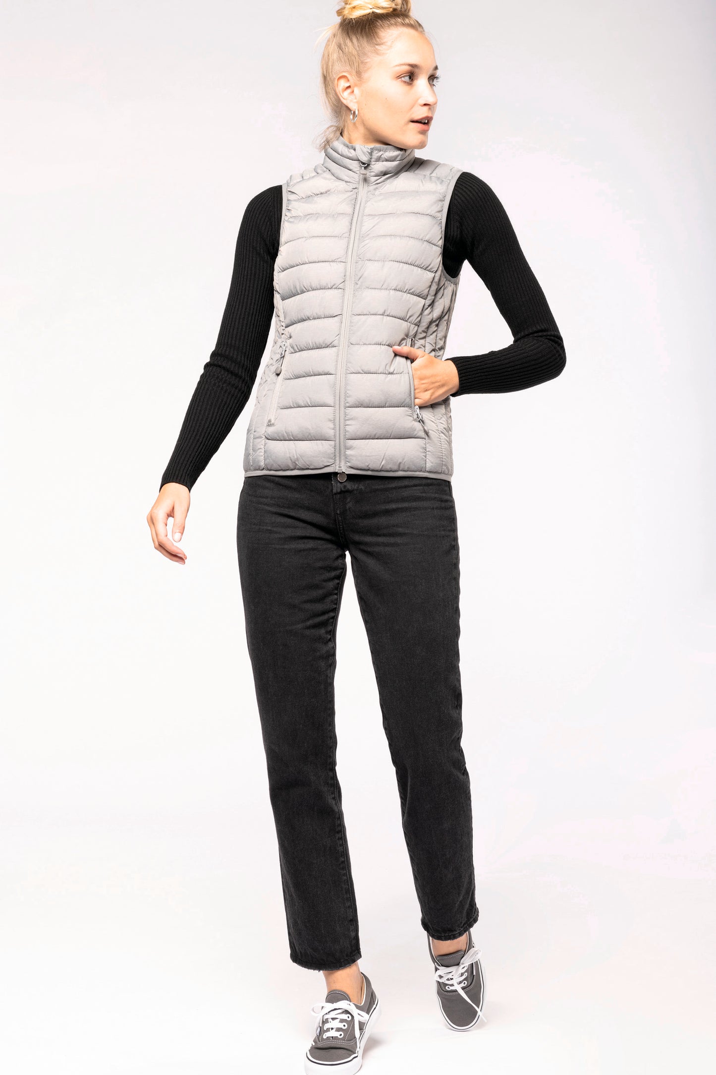Ladies' lightweight sleeveless down jacket