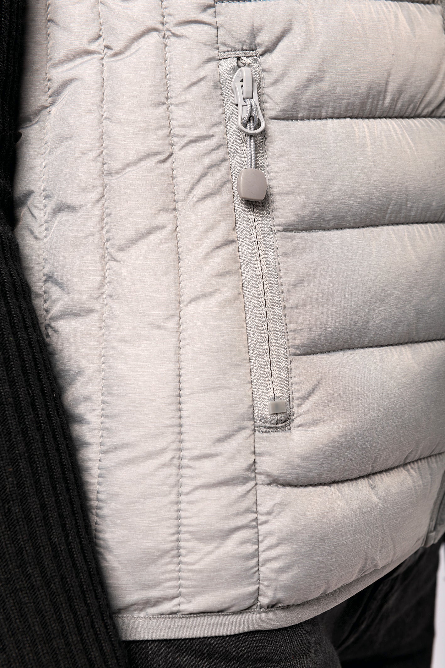 Ladies' lightweight sleeveless down jacket