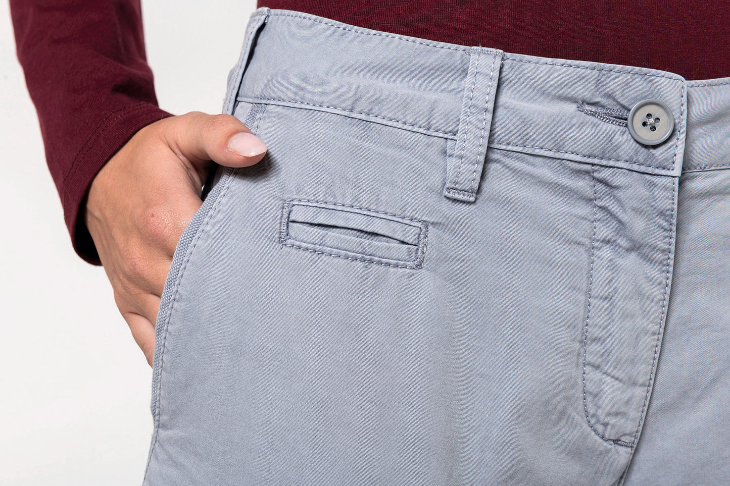 Damesbermuda met verwassen look