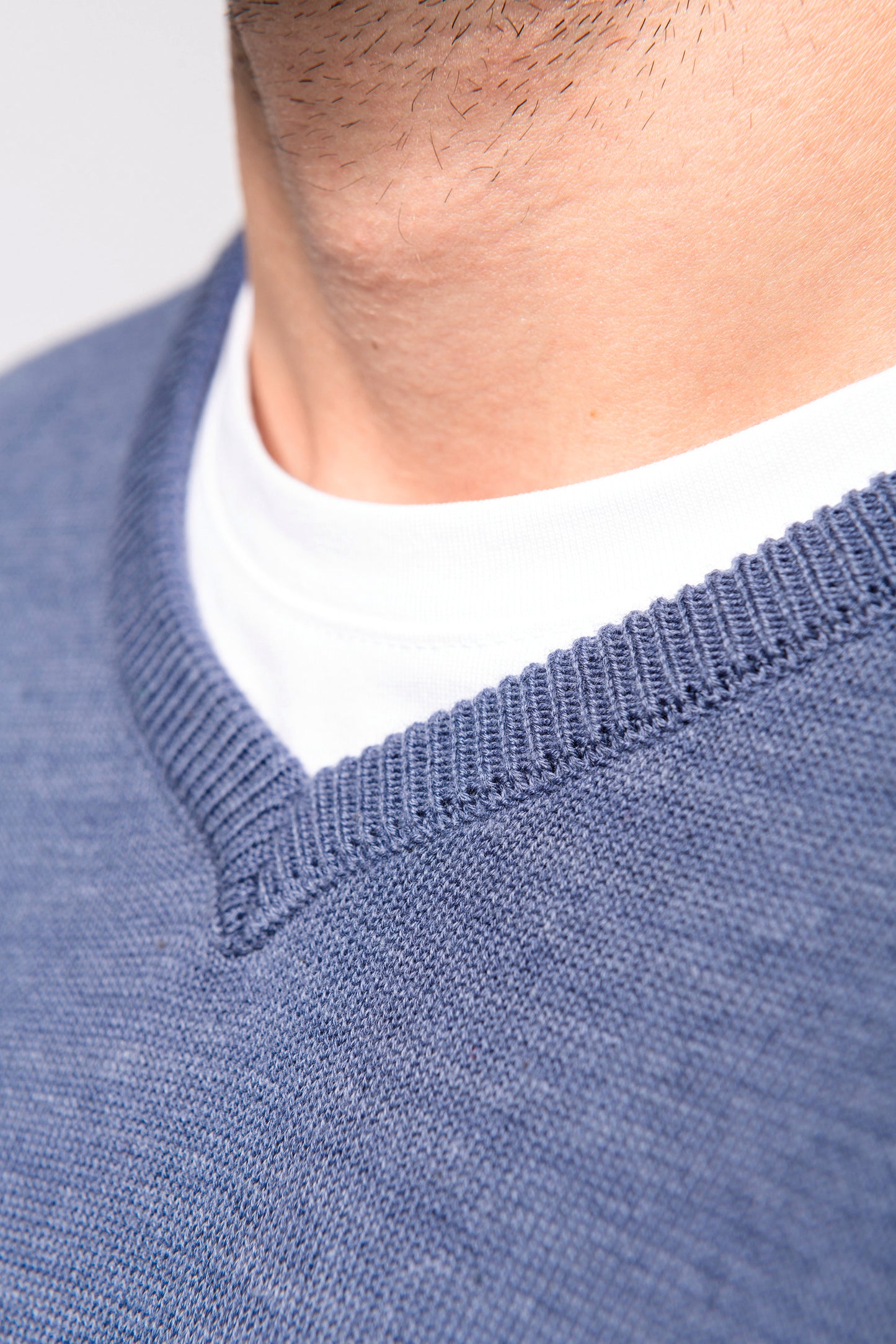 Heren pullover met v-hals
