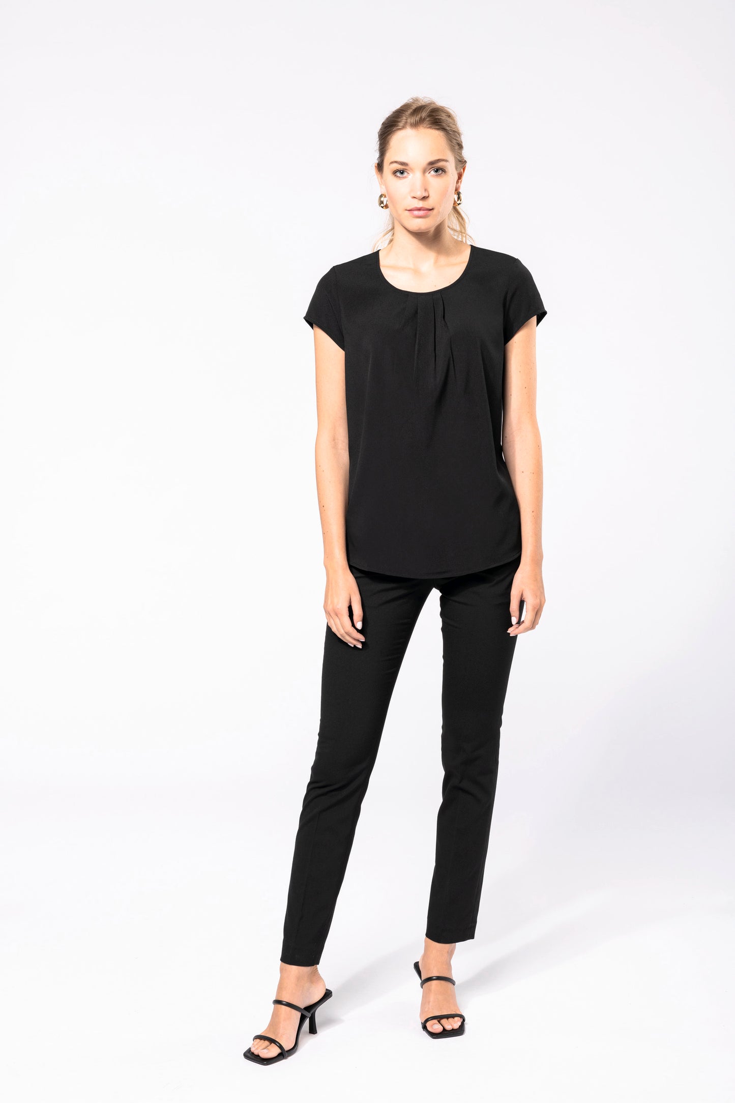Damesblouse in crÍpe met korte mouwen