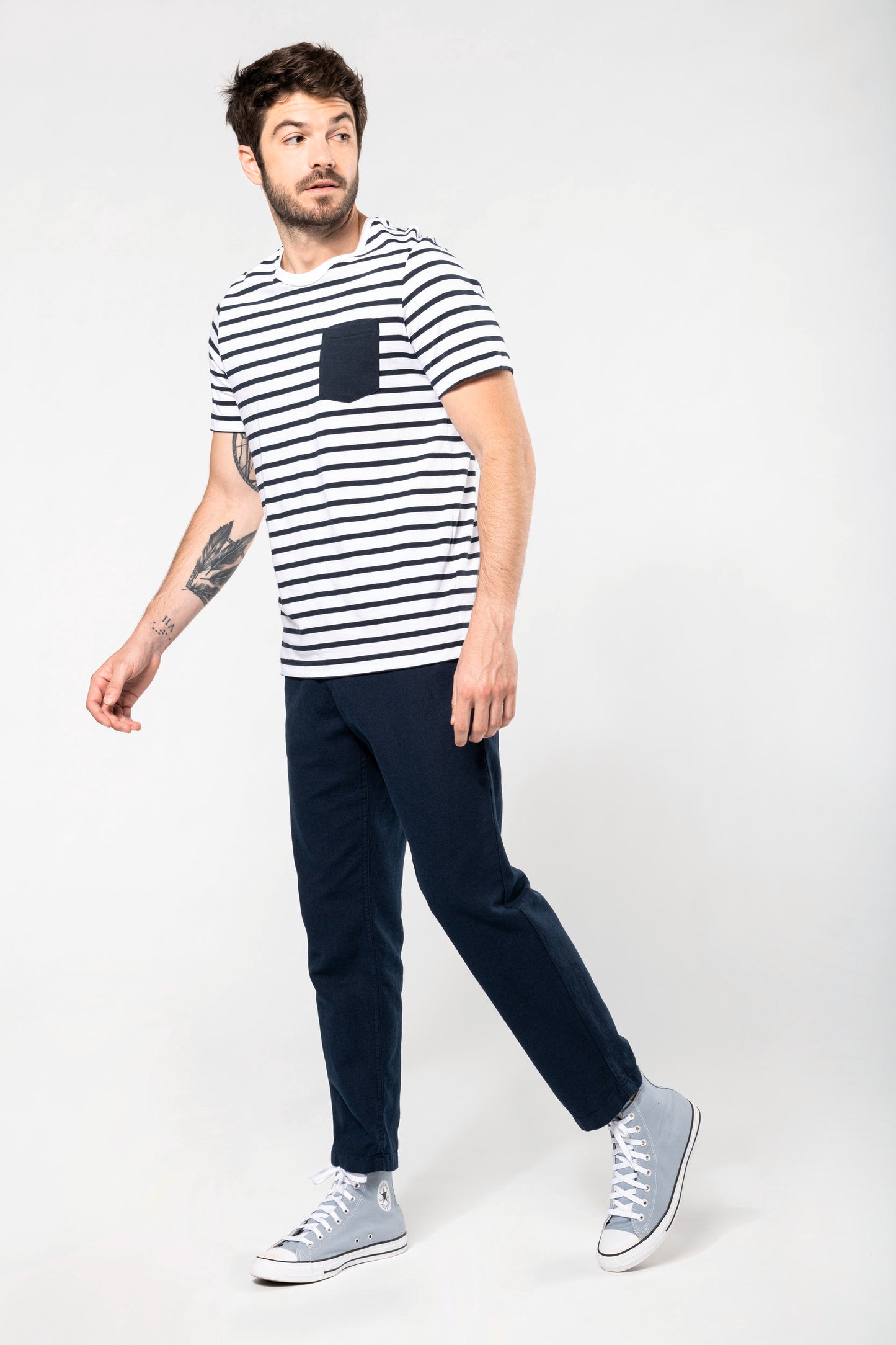 Gestreept T-shirt met zak en korte mouwen
