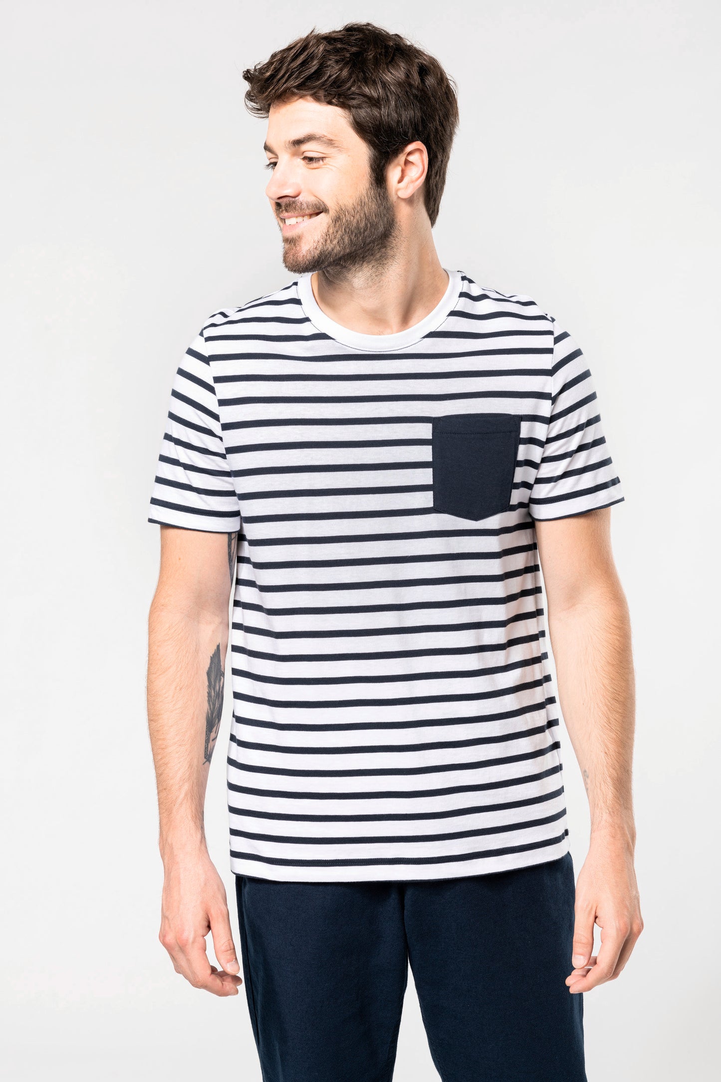 Gestreept T-shirt met zak en korte mouwen