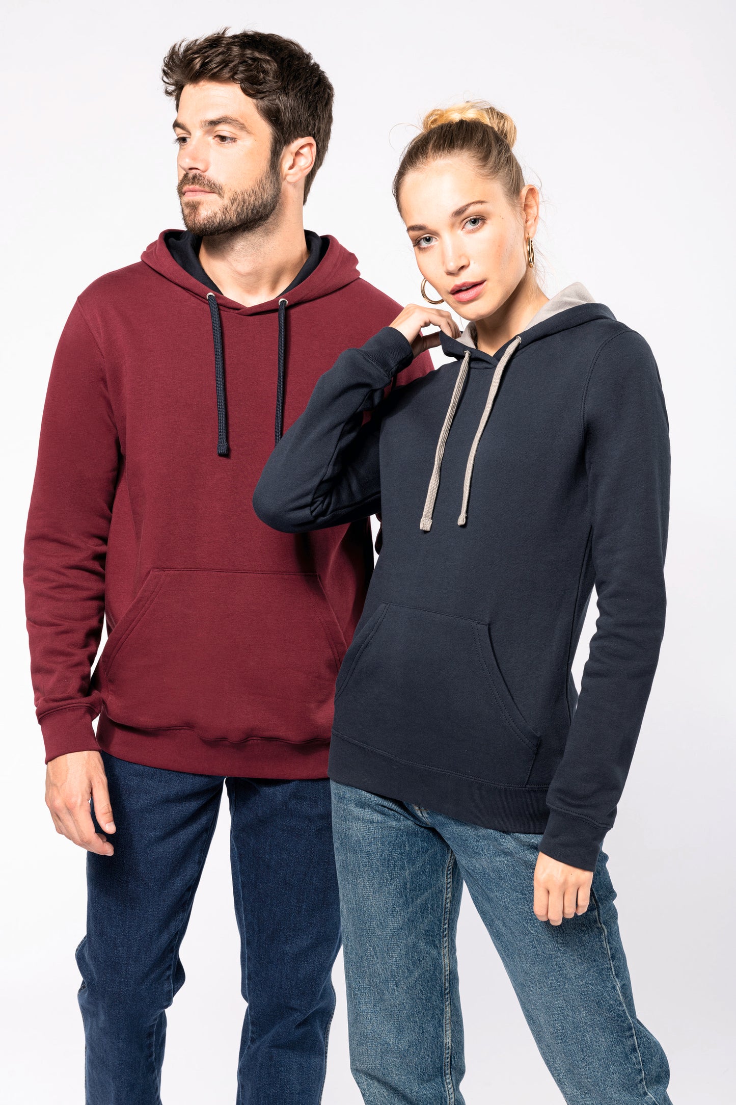 Hooded sweater met gecontrasteerde capuchon