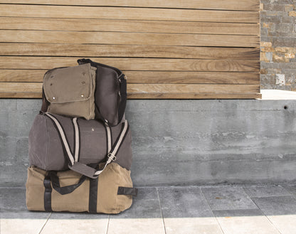 Vintage Canvas Reistas