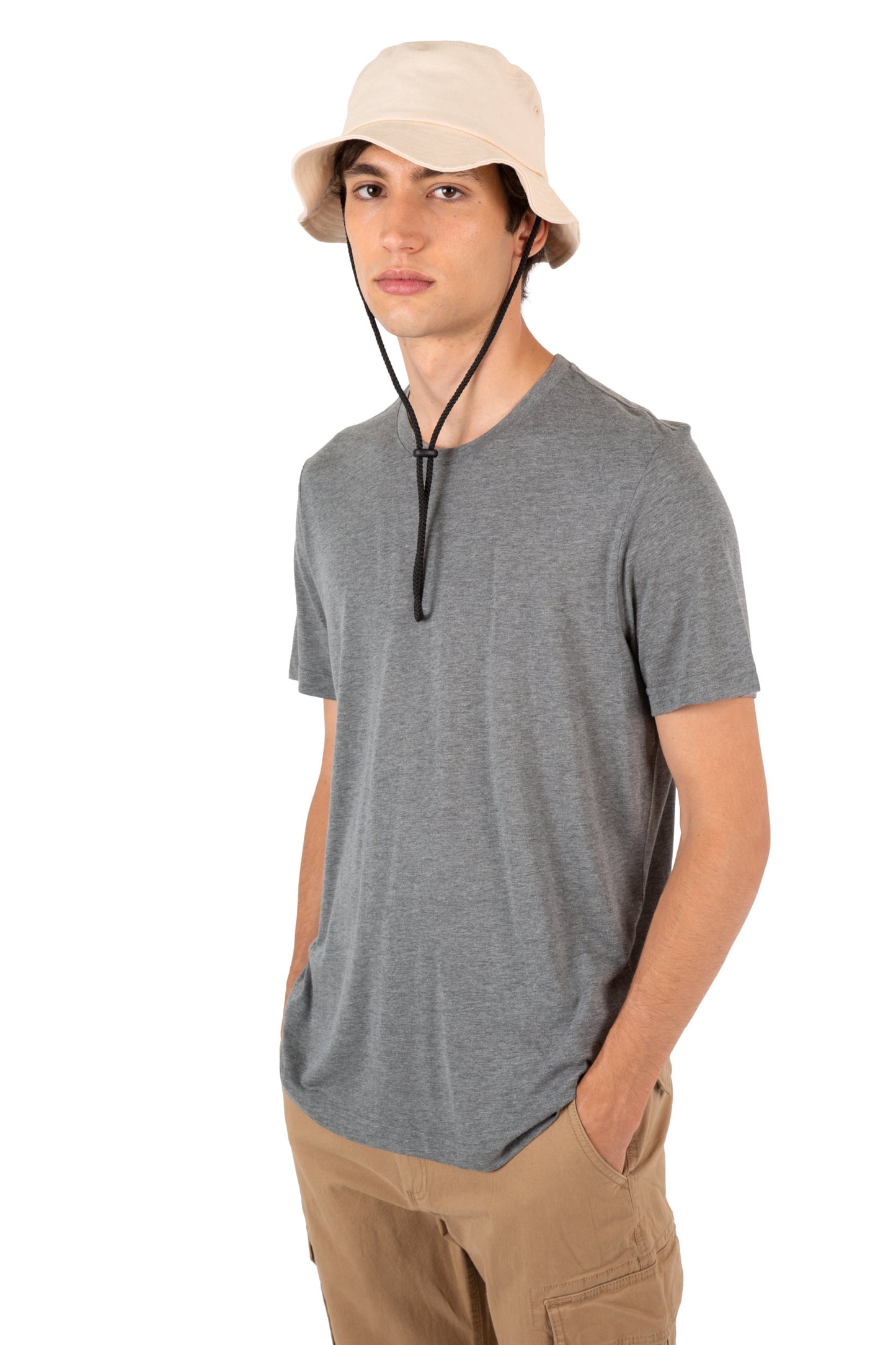 Bob in de stijl van een bucket hat